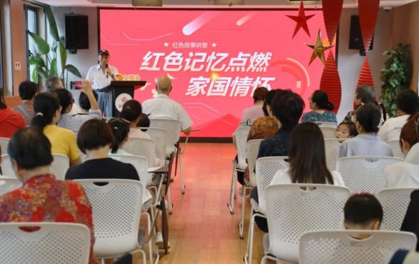 配资网站导航指南 少年“帮帮团”点亮暑期温情，用爱架起代际桥梁